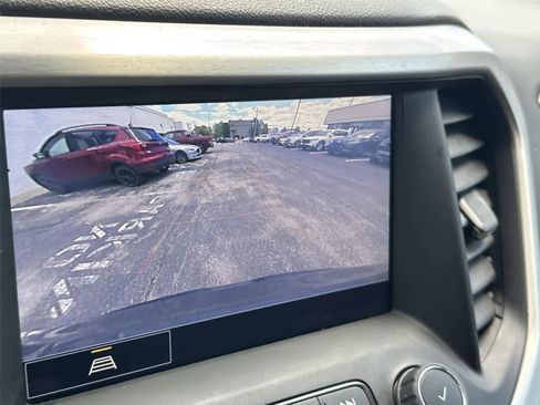 Used 2022 GMC Acadia SLE w/ Driver Convenience Package AWD/4WD image 24
