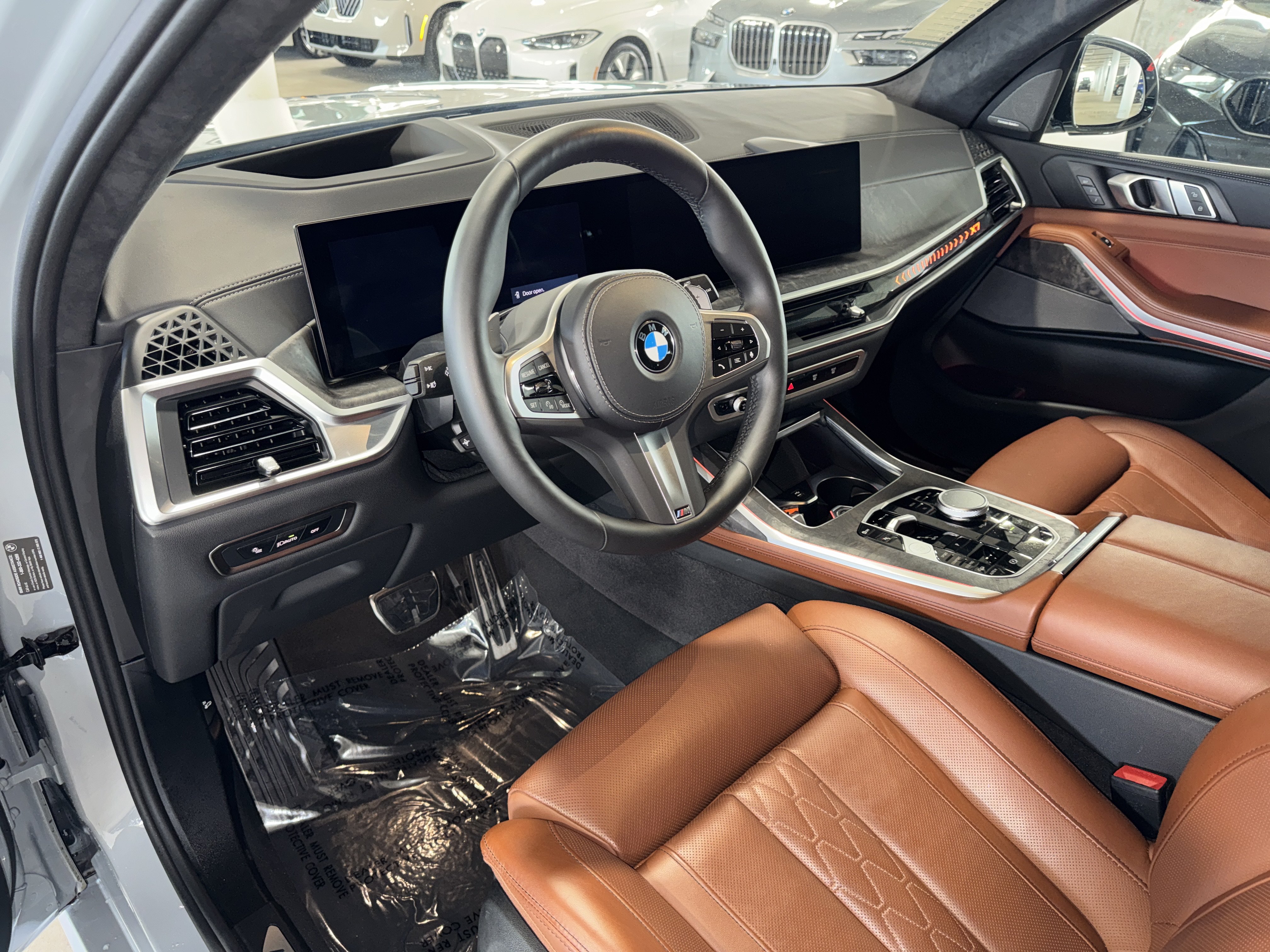 Certified 2026 BMW X7 xDrive40i w/ M Sport Package AWD/4WD image 22