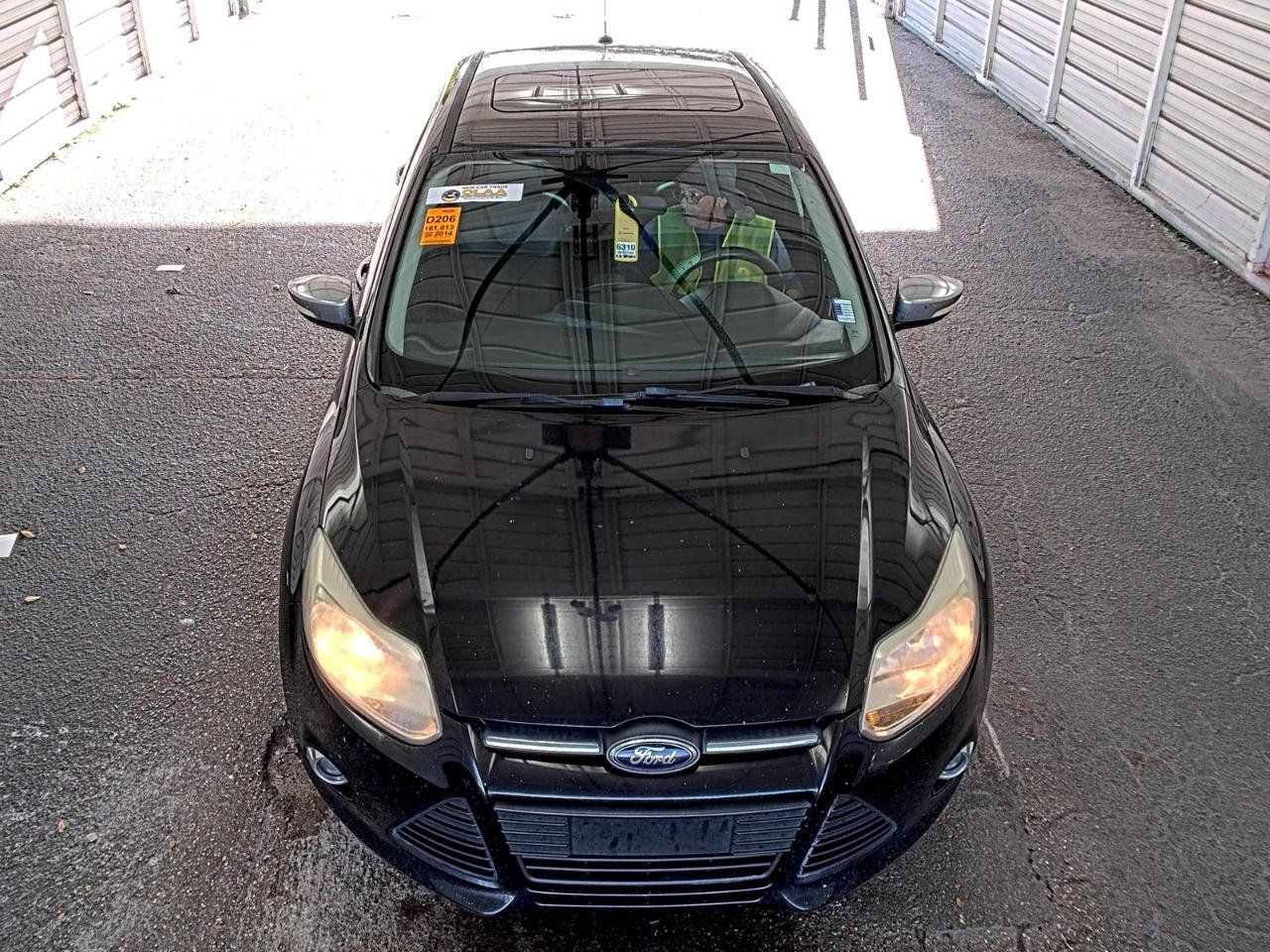 Used 2014 Ford Focus SE w/ Equipment Group 201A FWD image 2