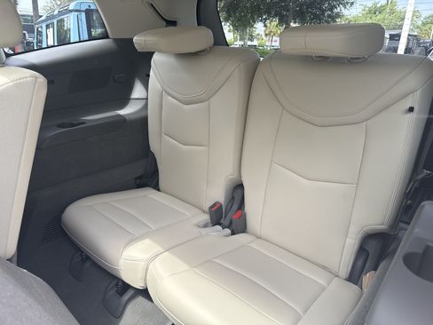 Used 2023 Cadillac XT6 Premium Luxury AWD/4WD image 26