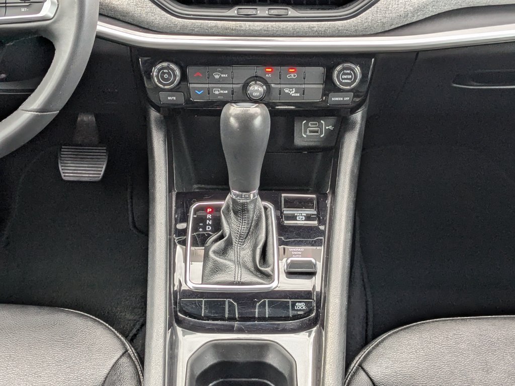 Used 2024 Jeep Compass Latitude AWD/4WD image 18