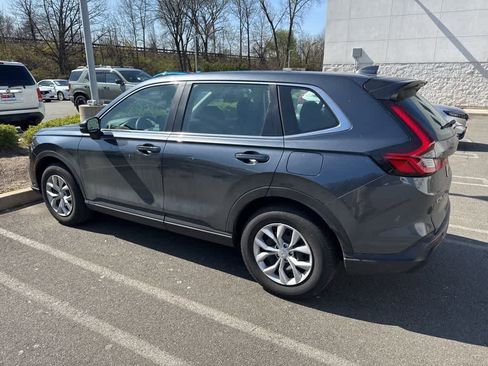Used 2023 Honda CR-V LX image 29