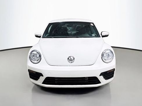 Used 2018 Volkswagen Beetle 2.0T S FWD image 2
