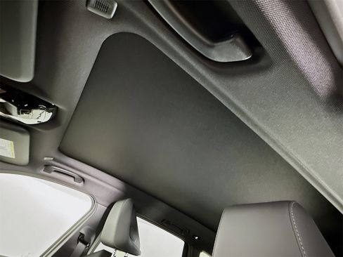 New 2025 BMW X3 xDrive30i w/ Premium Package image 22