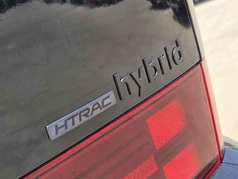 Used 2025 Hyundai Santa Fe Calligraphy AWD/4WD image 7