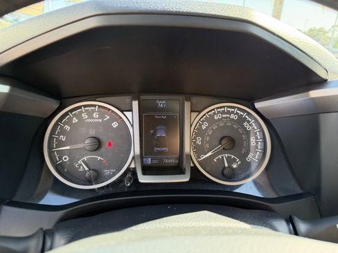 Used 2017 Toyota Tacoma SR5 image 19