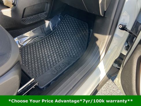 Certified 2023 Jeep Renegade Latitude image 23