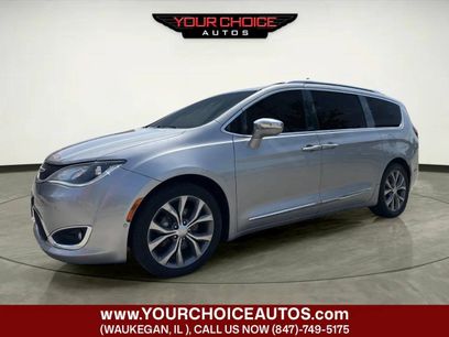 Used 2018 Chrysler Pacifica Limited w/ Advanced Safetytec Group