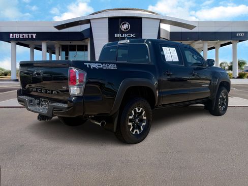 Used 2023 Toyota Tacoma TRD Off-Road w/ Technology Package image 3