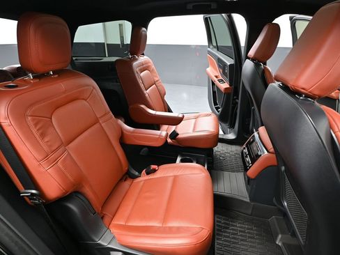 Used 2025 Lincoln Aviator Reserve w/ Jet Appearance Package image 52
