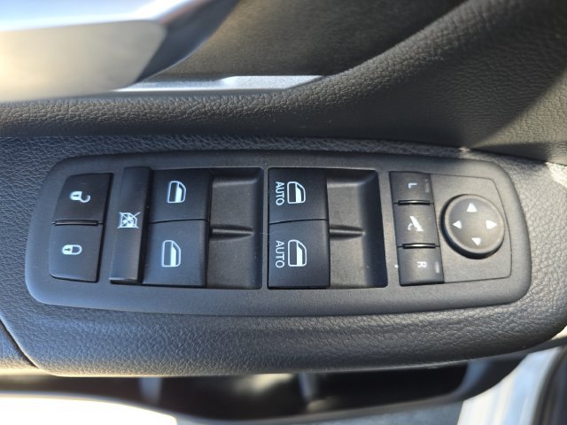 Used 2023 RAM 1500 Big Horn AWD/4WD image 34