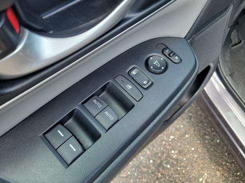 Used 2018 Honda CR-V EX-L image 23