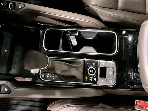 Used 2021 Kia Telluride SX w/ Nightfall Edition Package image 17