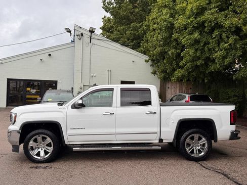 Used 2018 GMC Sierra 1500 SLT AWD/4WD image 3