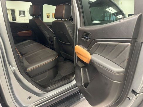 Used 2024 GMC Canyon AT4 AWD/4WD image 21