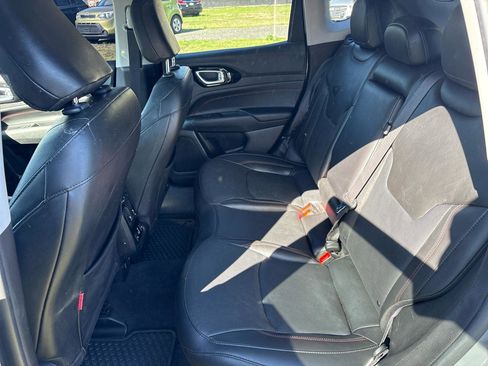 Used 2022 Jeep Compass Trailhawk w/ Trailhawk Elite Group image 16