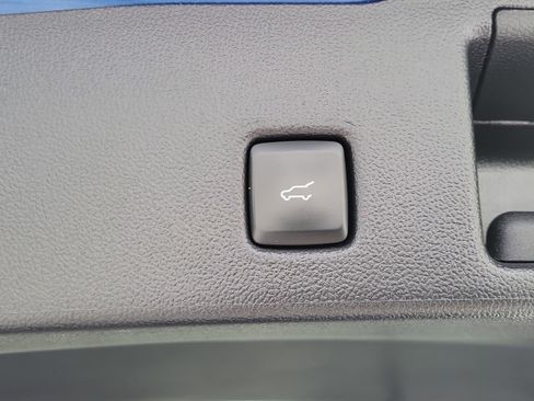 Certified 2022 Ford Escape SE w/ Convenience Package image 9