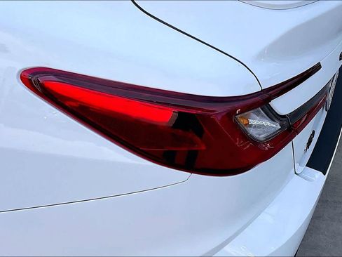 Used 2025 Toyota Camry SE image 27