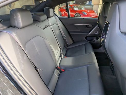 Used 2026 BMW M5 w/ Carbon Package image 20