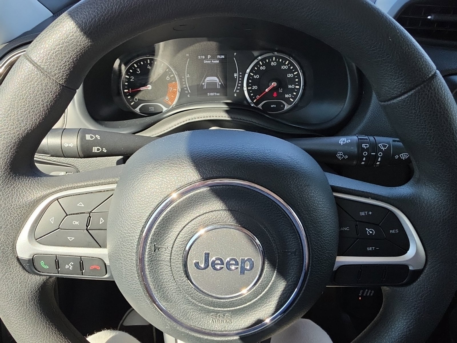 Used 2023 Jeep Renegade Latitude AWD/4WD image 13