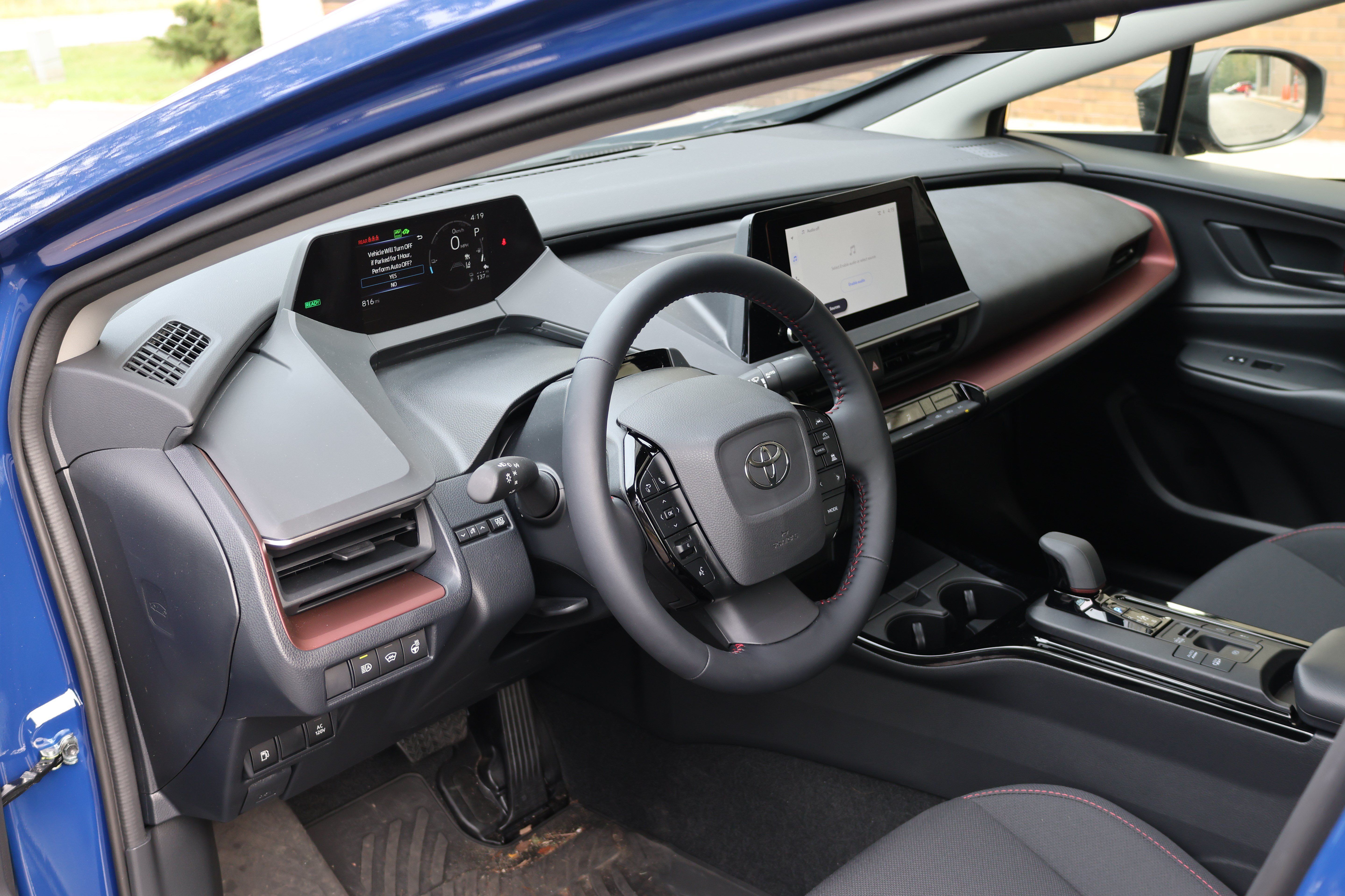 Certified 2026 Toyota Prius Plug-In Hybrid FWD image 33