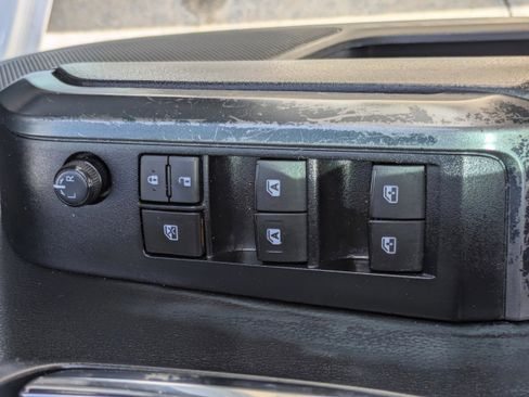Used 2021 Toyota Tacoma TRD Off-Road RWD image 14