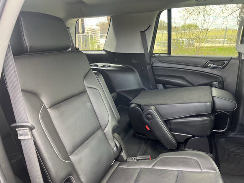 Used 2020 Chevrolet Tahoe Premier AWD/4WD image 32