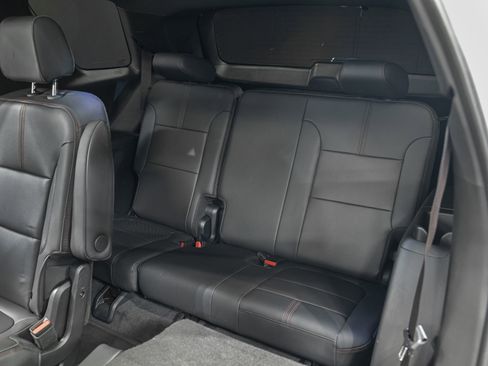 Used 2023 Chevrolet Traverse RS w/ LPO, Floor Liner Package image 29