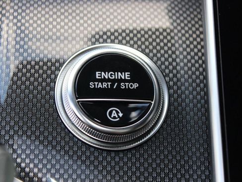 Used 2026 Mercedes-Benz GLC 300 image 24