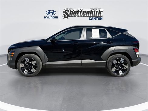 Used 2025 Hyundai Kona SEL image 5