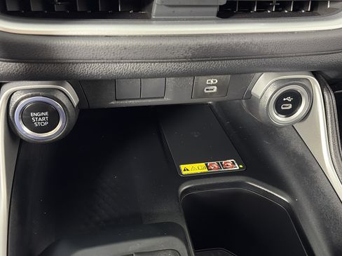 Used 2024 Toyota Grand Highlander AWD image 26