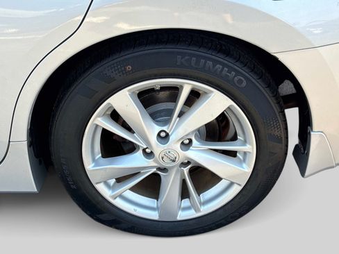 Used 2014 Nissan Altima 2.5 SV w/ Convenience Package FWD image 19