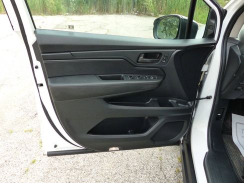 Used 2025 Honda Odyssey EX-L image 19