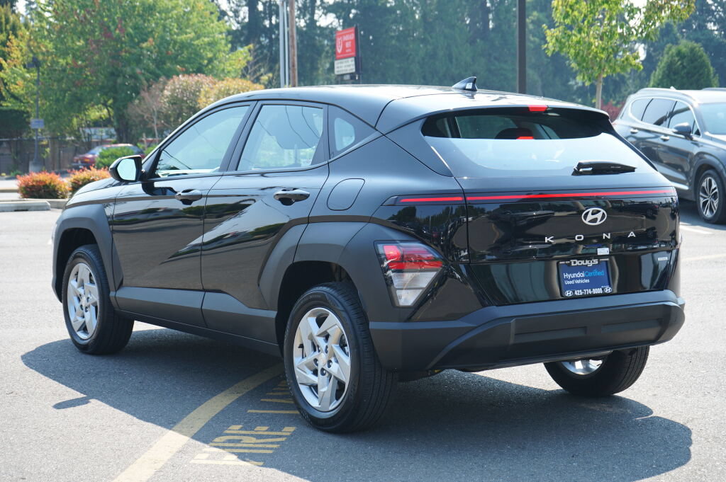 Certified 2026 Hyundai Kona SE AWD/4WD image 8