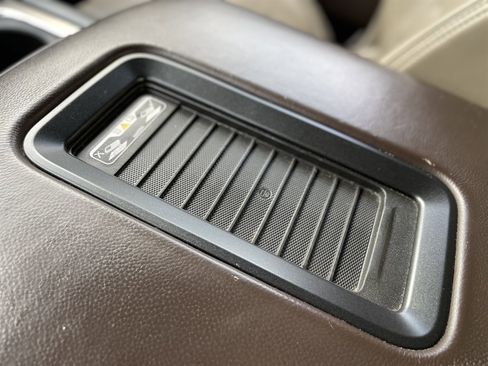 Used 2016 GMC Sierra 2500 Denali w/ Duramax Plus Package image 33