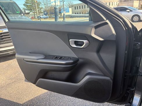 Used 2025 Kia K4 LXS image 20