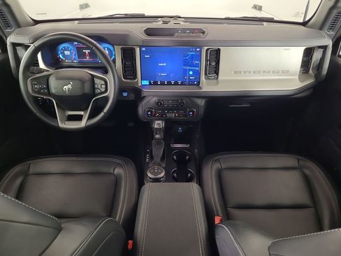 Used 2025 Ford Bronco Outer Banks image 22