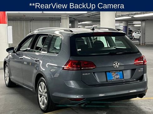 Used 2017 Volkswagen Golf S image 5