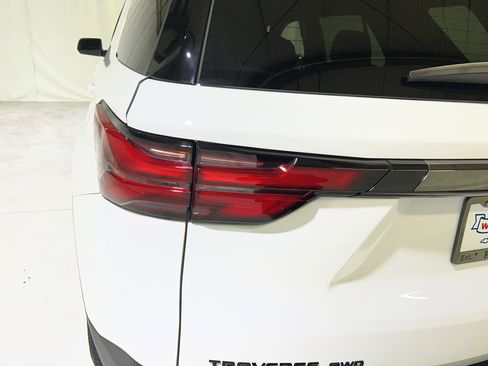 Certified 2023 Chevrolet Traverse RS w/ LPO, Floor Liner Package AWD/4WD image 10