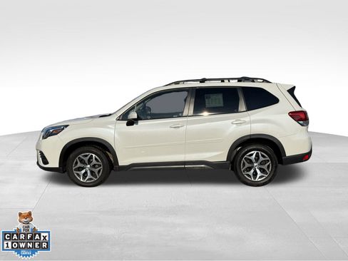 Used 2022 Subaru Forester Premium w/ Popular Package #3 image 2