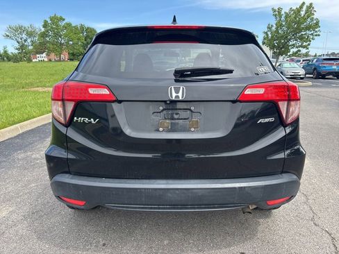 Used 2016 Honda HR-V EX image 10