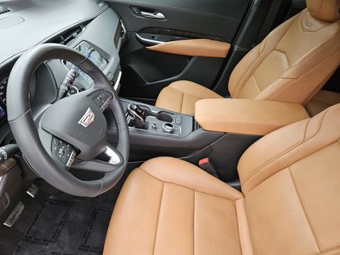 Used 2022 Cadillac XT4 Sport image 15