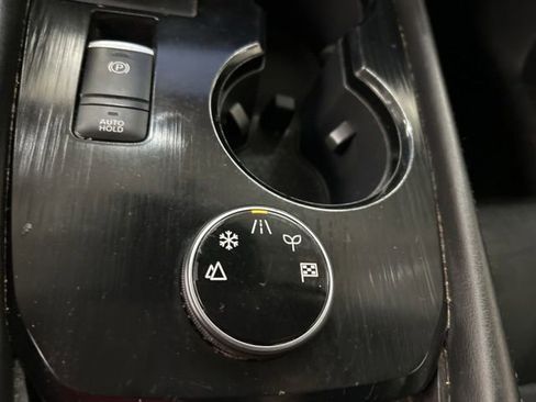 Used 2021 Nissan Rogue SL w/ Premium Package AWD/4WD image 18