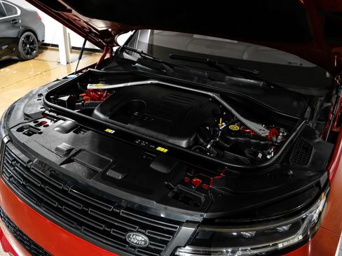 Used 2023 Land Rover Range Rover Sport SE Dynamic image 44