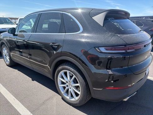Used 2024 Porsche Cayenne image 6