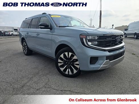 Used 2025 Ford Expedition Max Platinum w/ Driver's Package AWD/4WD image 1