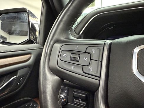 Used 2023 GMC Yukon Denali Ultimate image 12