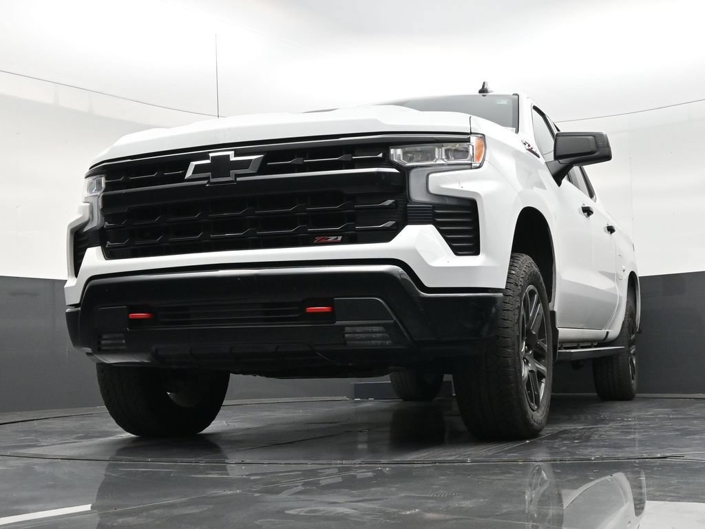 Used 2025 Chevrolet Silverado 1500 LT Trail Boss w/ Convenience Package II AWD/4WD image 27