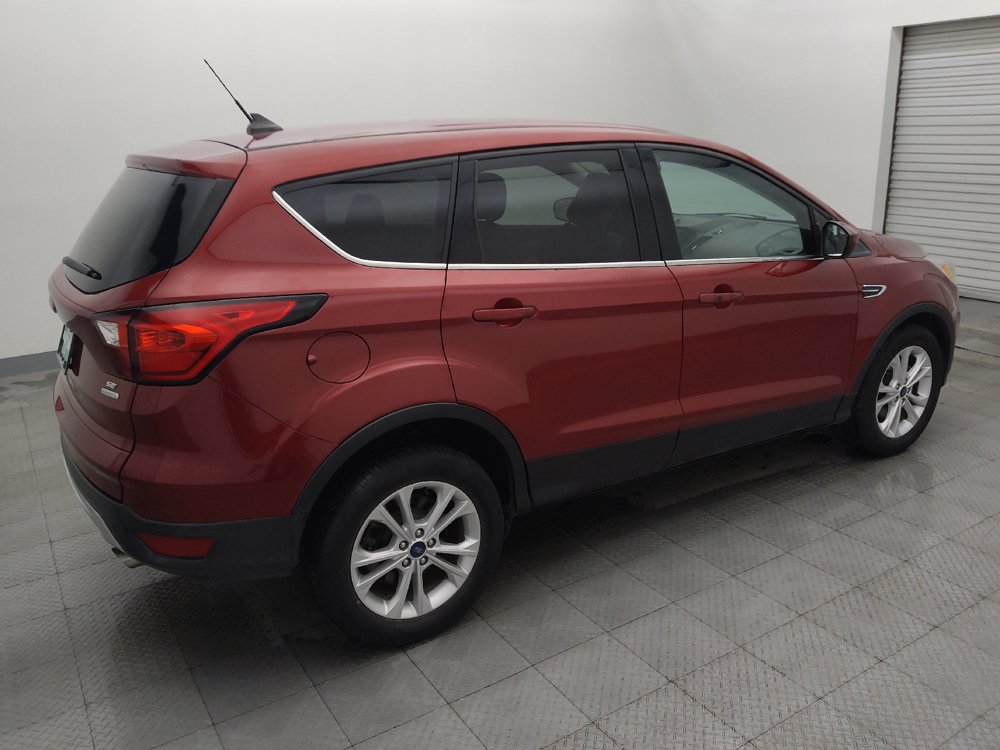 Used 2019 Ford Escape SE FWD image 10