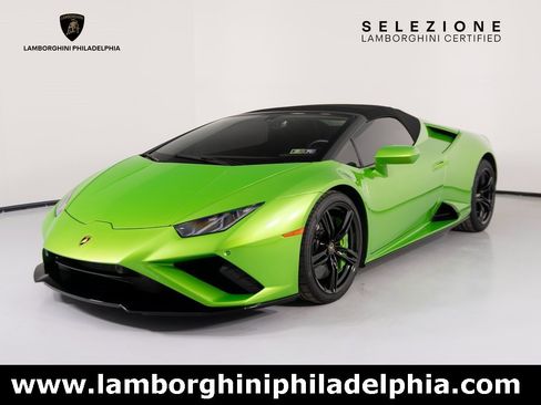 Used 2021 Lamborghini Huracan EVO image 2